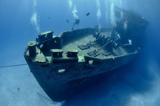 Grand Cayman Kittiwake and Reef Sail - Weather rules: how “favorable conditions” affects your plan