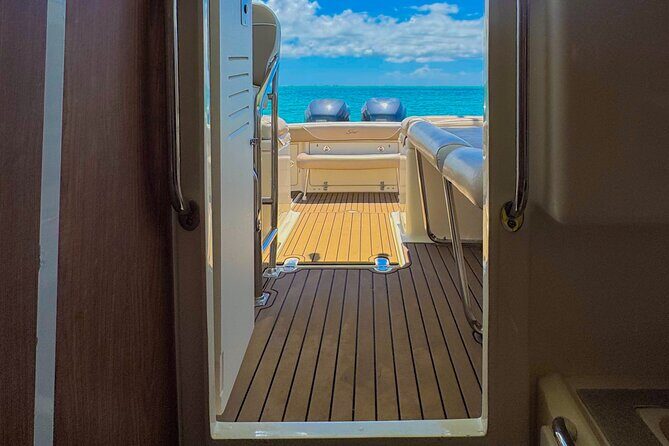 Grand Cayman Private Custom Boating Adventure - Grand Cayman snorkeling: the short reef slot that matters