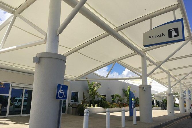 Grand Cayman Shared Airport Transfer - Meet-and-Greet Drivers: The Human Part That People Remember