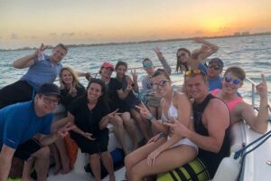 Night Bioluminescence Snorkel Tour - The 20-minute boat ride: what you’re doing before the glow