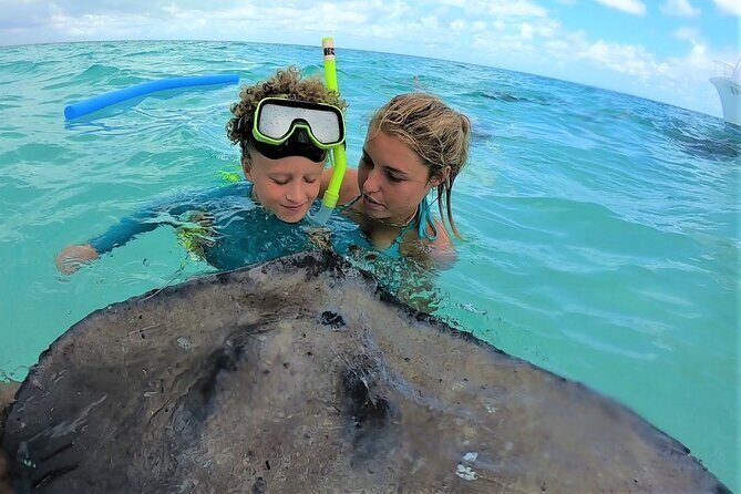 Private Charter 28ft Grady White. Stingrays, Snorkeling, Starfish - Coral reef snorkeling with gear and an in-water guide