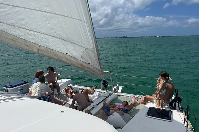 Private Luxury Catamaran Tour to Stingray City and Snorkel - Rum Point and Kaibo Beach: Reef Snorkeling or Beach-Bar Time
