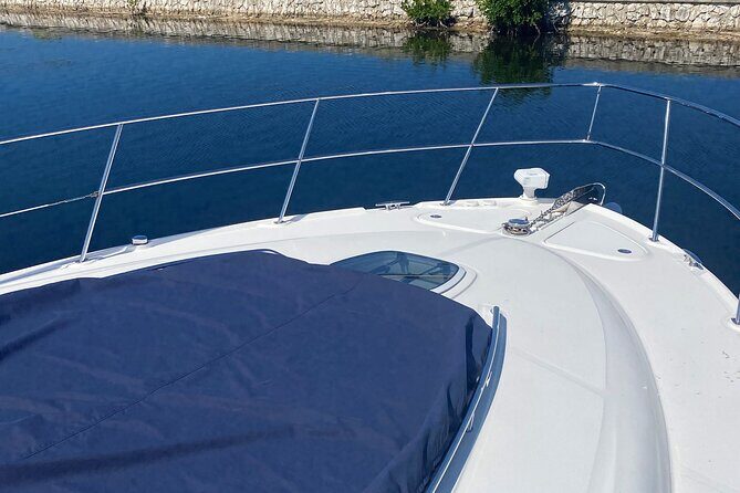 Private Yacht 48 ft Sting Ray City, Snorkel & Starfish Beach - The Boat, the Crew, and Comfort You’ll Actually Use