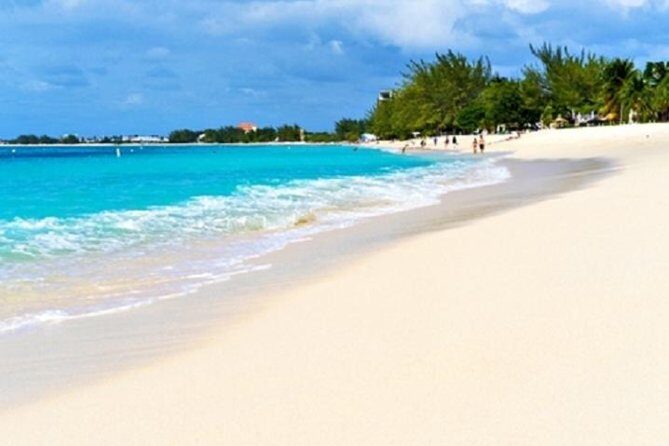 Seven Mile Beach Getaway - Stop 1: Tortuga Duty Free and rum cake time