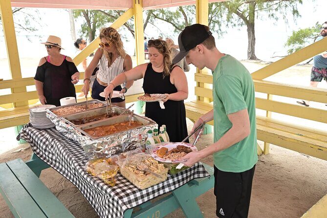 Stingray City and Snorkel Tour With Lunch - The beach buffet lunch: a satisfying reset (with a fly reality check)