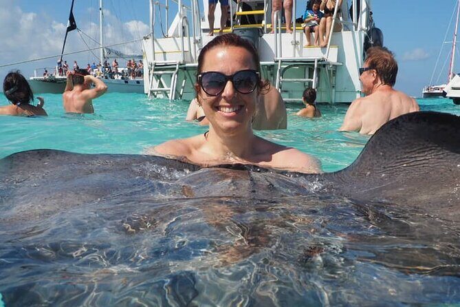 Stingray City, Coral Gardens & Frankie's Local Lunch & Juice - Stop 2: Coral Gardens Snorkeling on North Sound Reef
