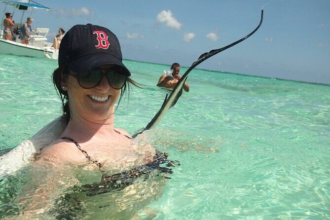 Stingray City Experience Plus Two Snorkeling Stops on Grand Cayman - What’s included (and what you’ll need to bring)