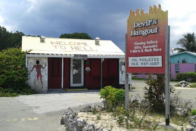 West Bay Sightseeing Tour Plus Seven Mile Beach Visit - Tortuga Duty Free: Rum Cake Sampling and a Quick Shopping Reset